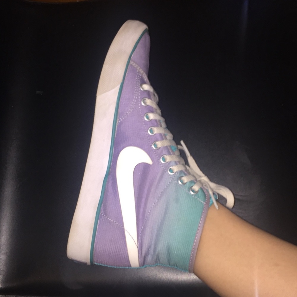 Nike Hightop Gradient Shoes